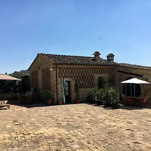 Nell' Aia Apartment