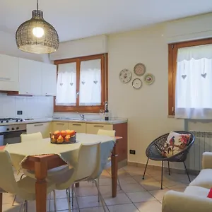 Grazioso Della Toscana Apartment